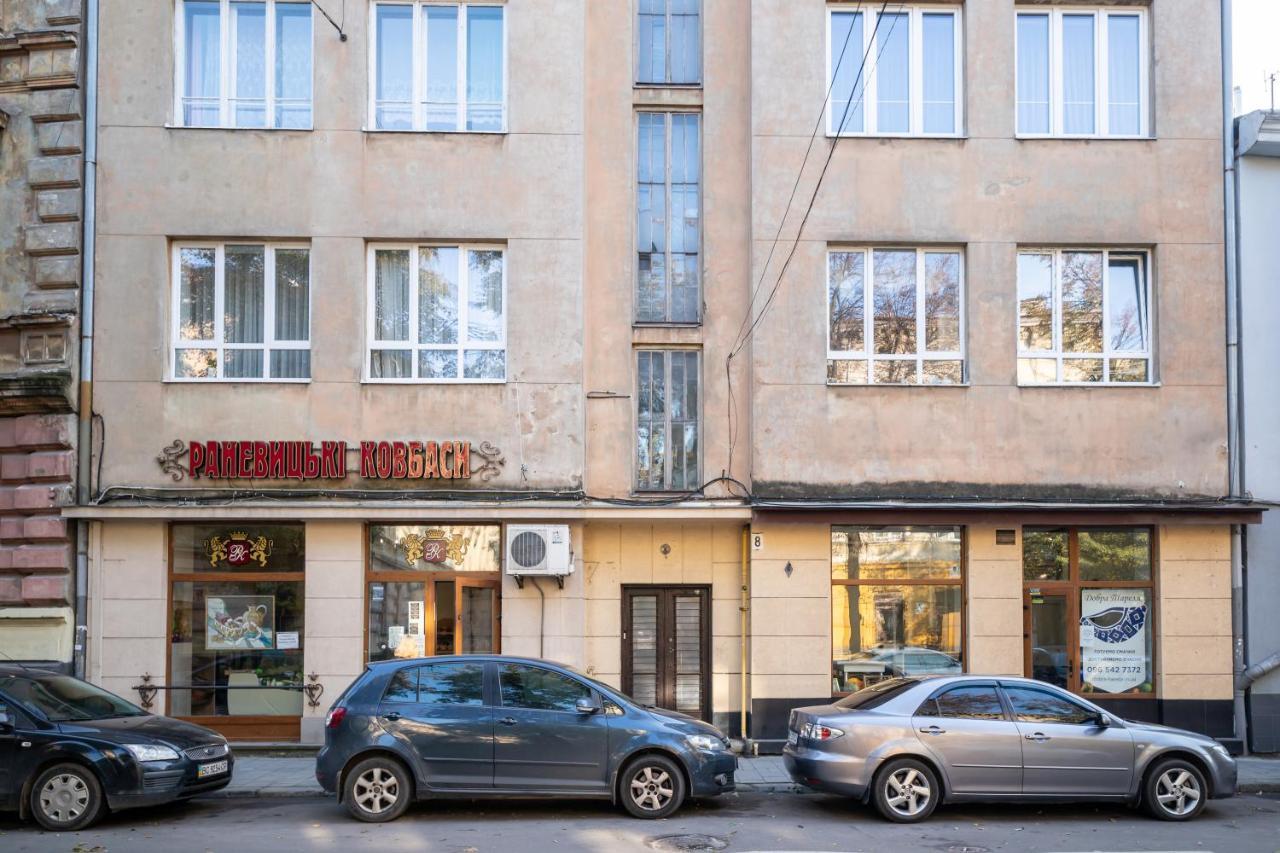 Levia Apartment-With 2 Bedrooms In The Old Town Лвив Екстериор снимка